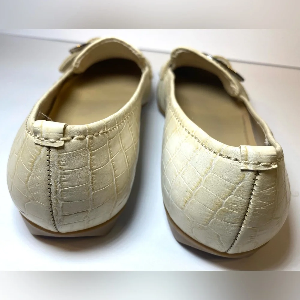 Kim Rogers Cream Colored‎ Loafers, 7.5